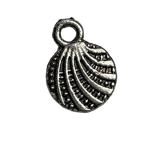 Sea Shell Pendant Silver Tone Charm Bracelet Necklace Jewelry Craft Dangle u Nau - Picture 2 of 2